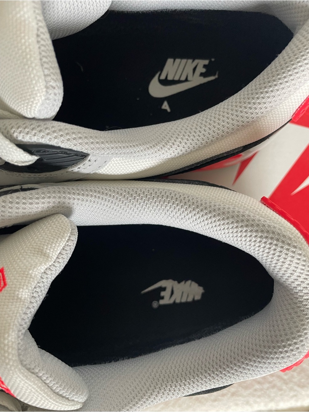 Nike Air Max 90 — Infrared Gore-Tex Sneakers - Picture 11 of 11